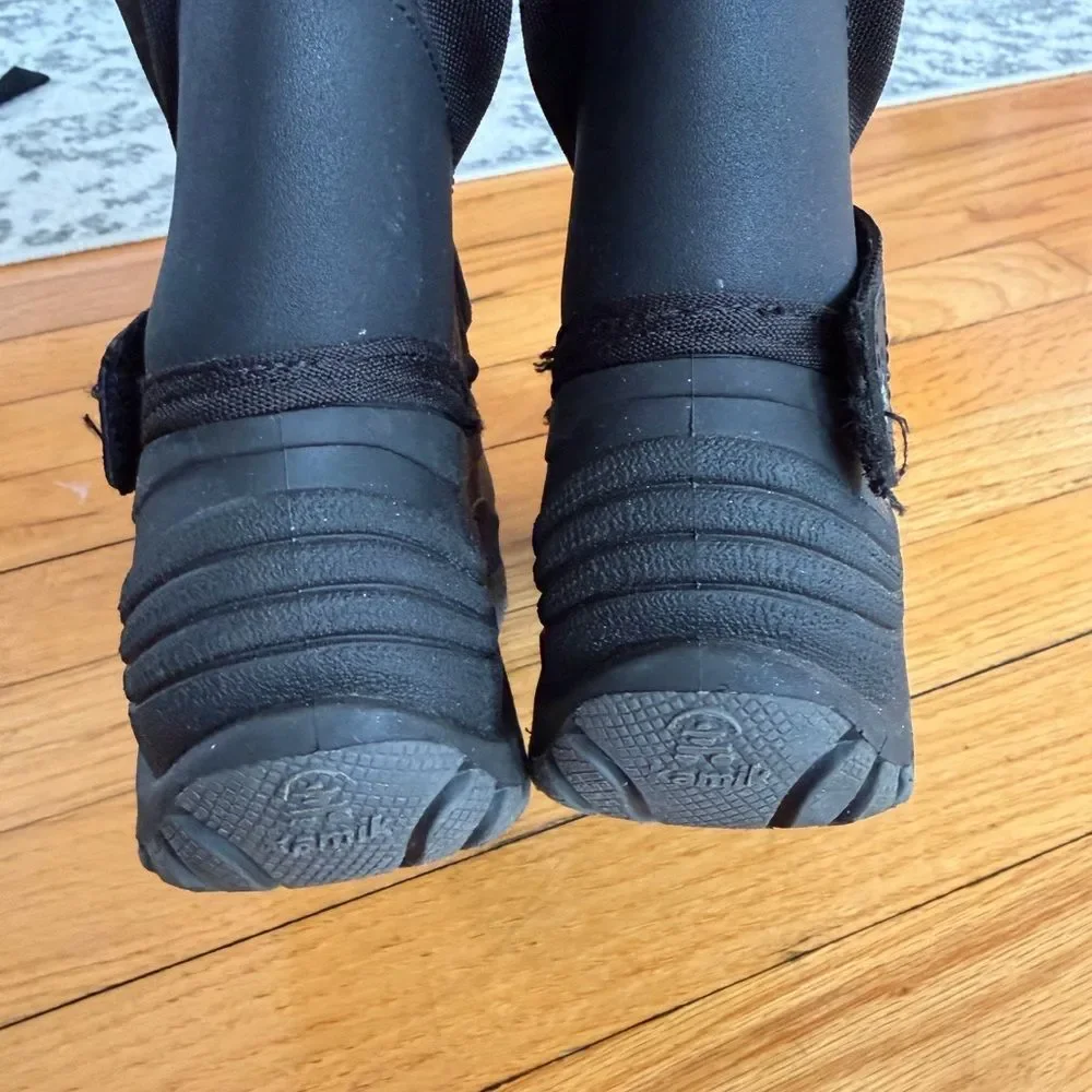 Kamik Kids Black Snow Boots size 4